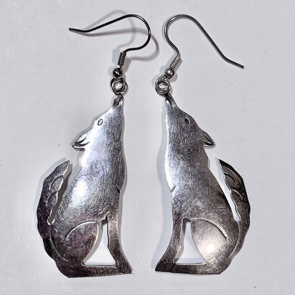 💝Vintage Native American Howling Wolf Silver Earrings Ben S. 925
